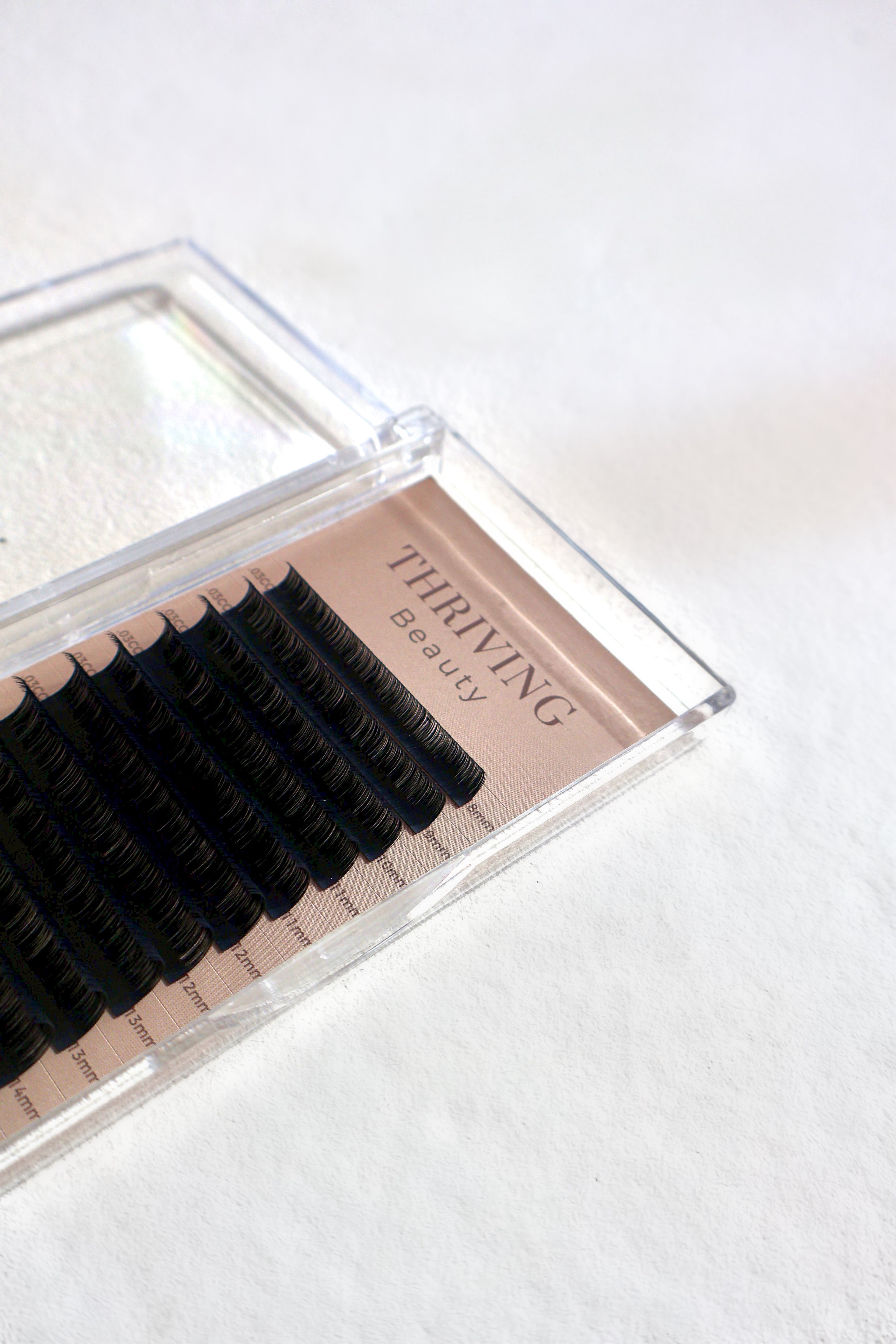 Cashmere Luxe Single Length Lash Tray – Ultra Matte PBT Fiber for Volume, Hybrid and Wispy Sets